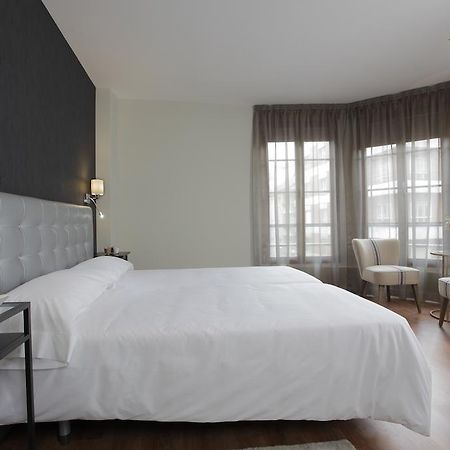 Hotel Rosal Ов'єдо Екстер'єр фото