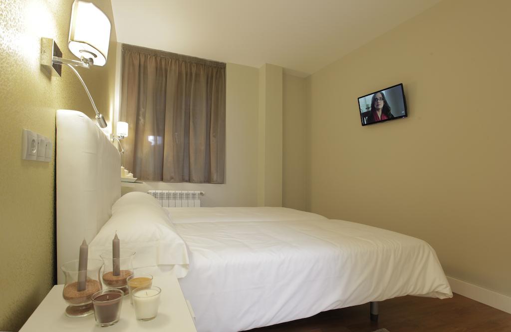Hotel Rosal Ов'єдо Номер фото