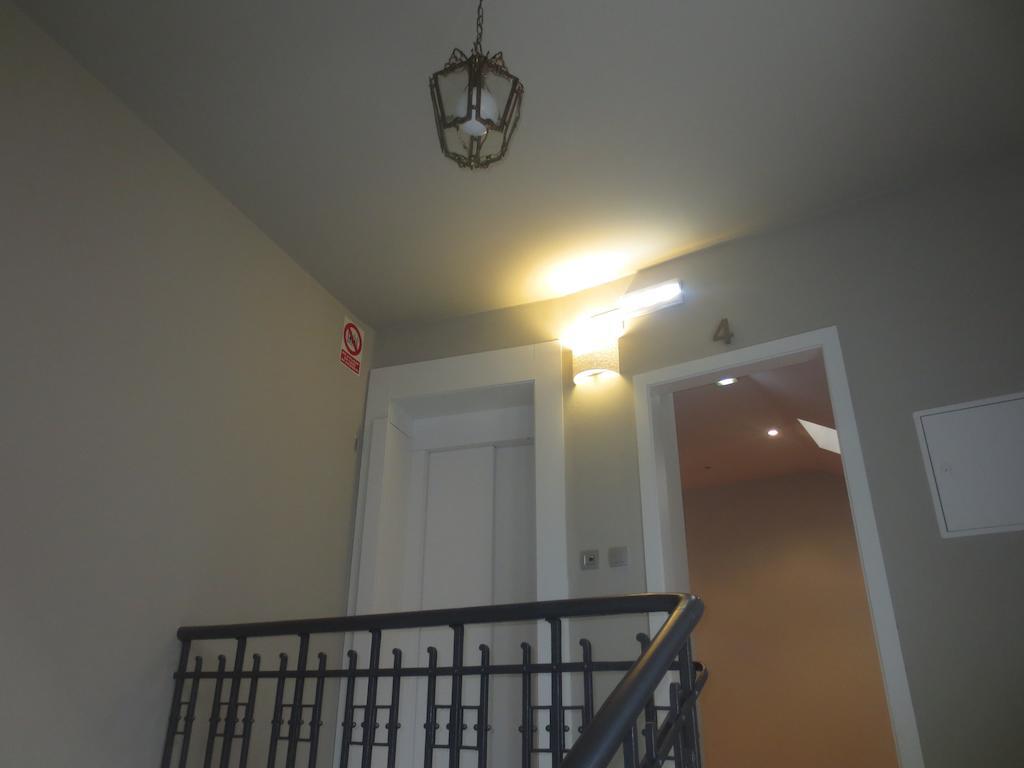 Hotel Rosal Ов'єдо Екстер'єр фото