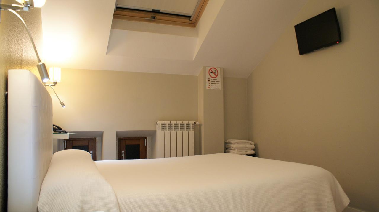 Hotel Rosal Ов'єдо Екстер'єр фото