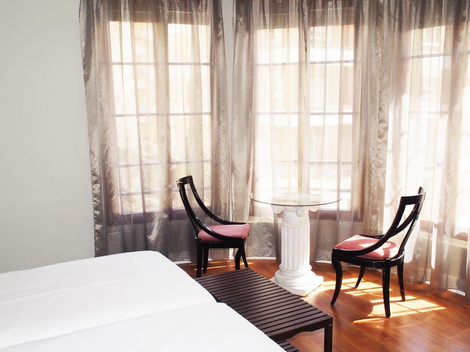 Hotel Rosal Ов'єдо Екстер'єр фото